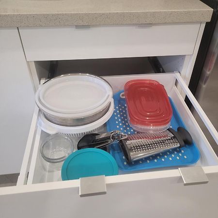 Modern Studio With Kitchenette And Bath 圭尔夫 外观 照片